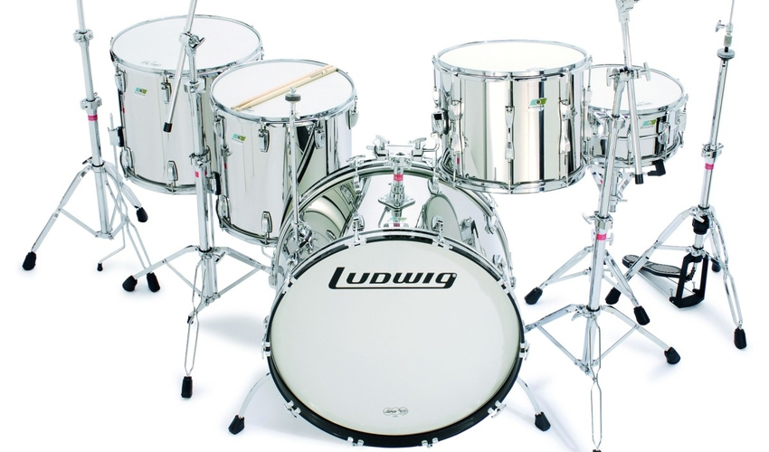 The Ludwig L8264, or Stainless Steel Kit is modelled on John Bonham's last ever kit.